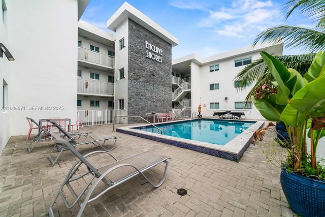 3755 NE 167th St 34, North Miami Beach, FL 33160