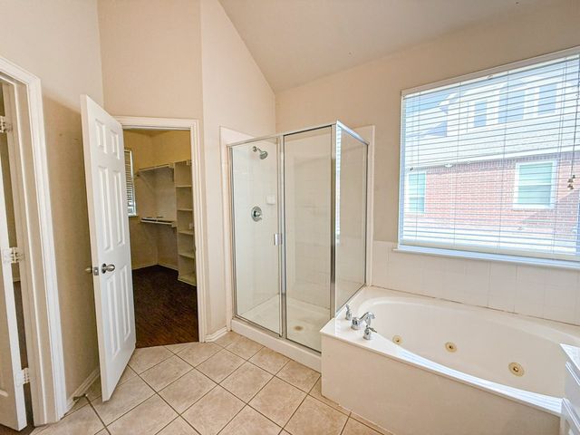 8014 Amesbury Lane, Rowlett, TX 75089