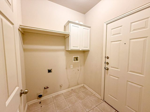 8014 Amesbury Lane, Rowlett, TX 75089