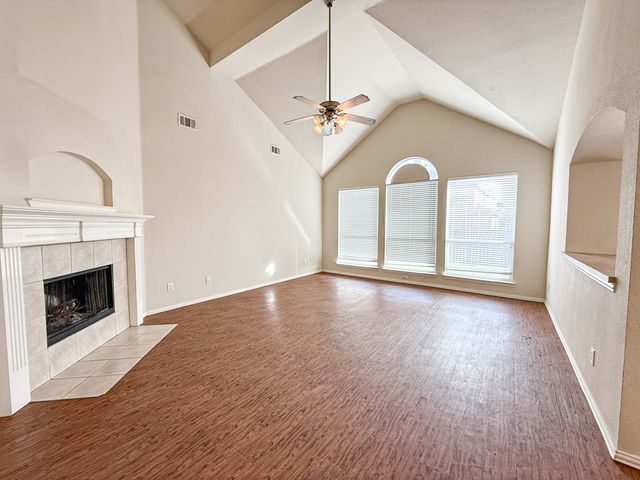 8014 Amesbury Lane, Rowlett, TX 75089