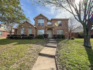 8014 Amesbury Lane, Rowlett, TX 75089
