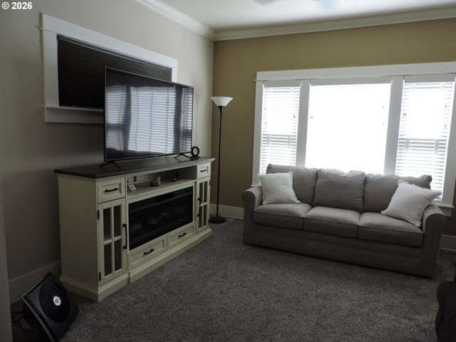 1555 21ST Pl, Forest Grove, OR 97116