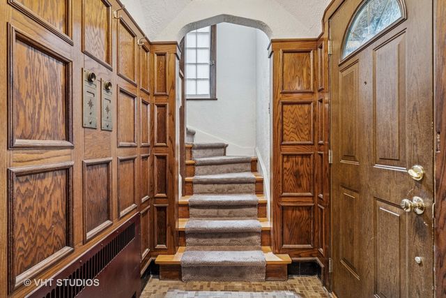 5629 N Major Avenue 2, Chicago, IL 60646