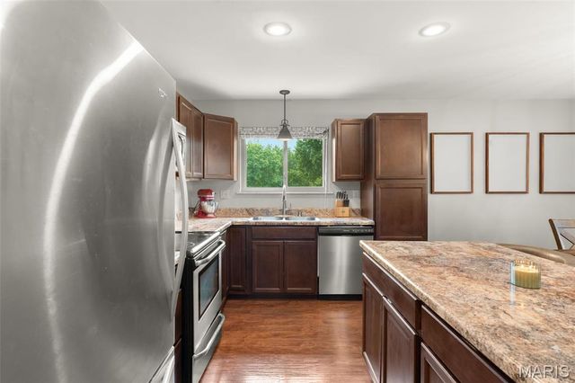 1 Buckingham Drive, Washington, MO 63090
