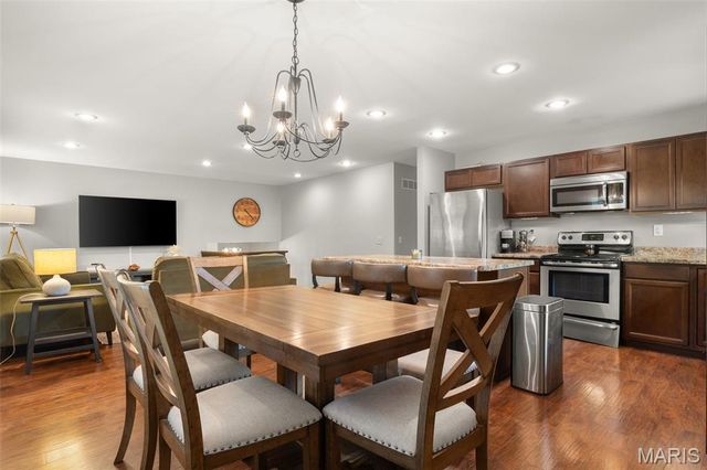 1 Buckingham Drive, Washington, MO 63090