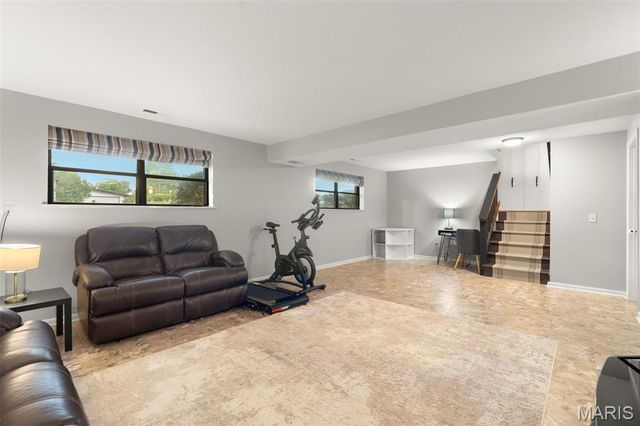 1 Buckingham Drive, Washington, MO 63090