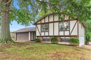 1 Buckingham Drive, Washington, MO 63090