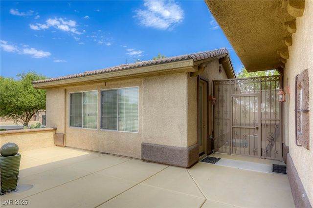 7516 Via Fiorentino Street, Las Vegas, NV 89131