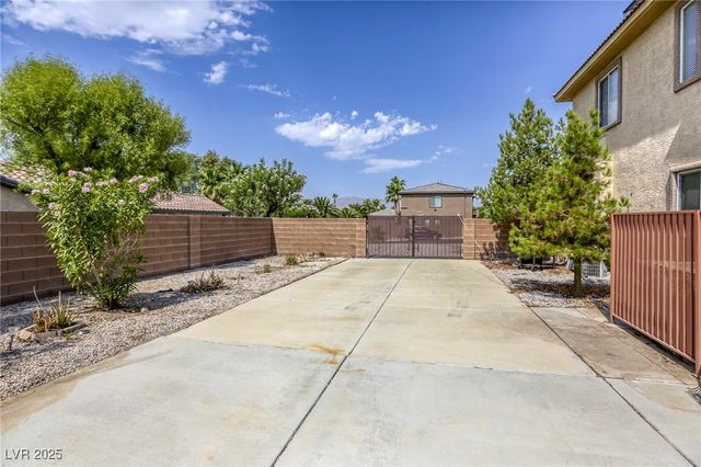 7516 Via Fiorentino Street, Las Vegas, NV 89131