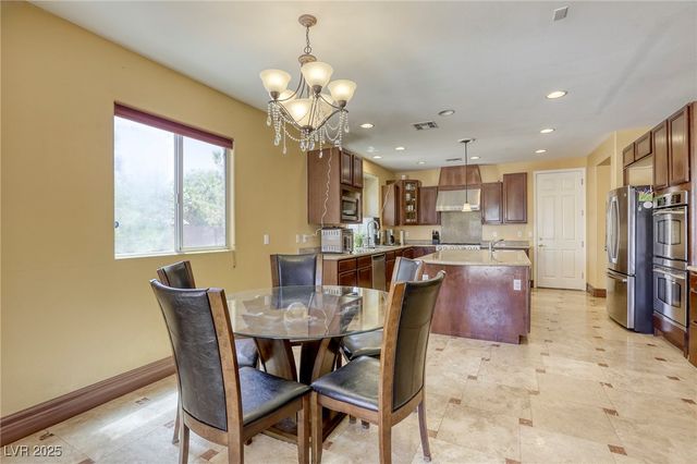 7516 Via Fiorentino Street, Las Vegas, NV 89131