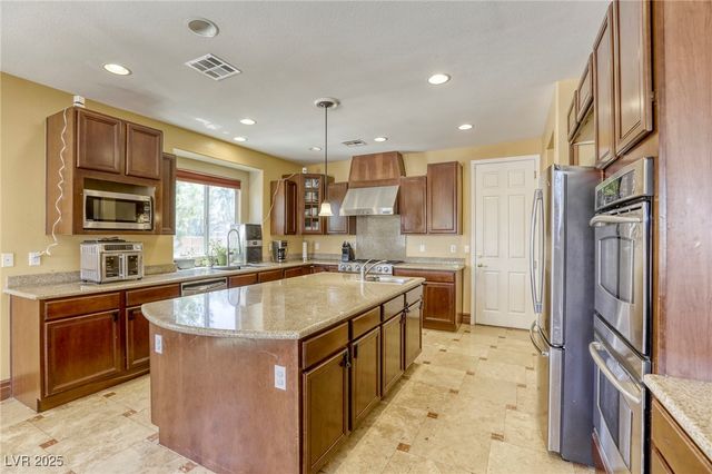 7516 Via Fiorentino Street, Las Vegas, NV 89131