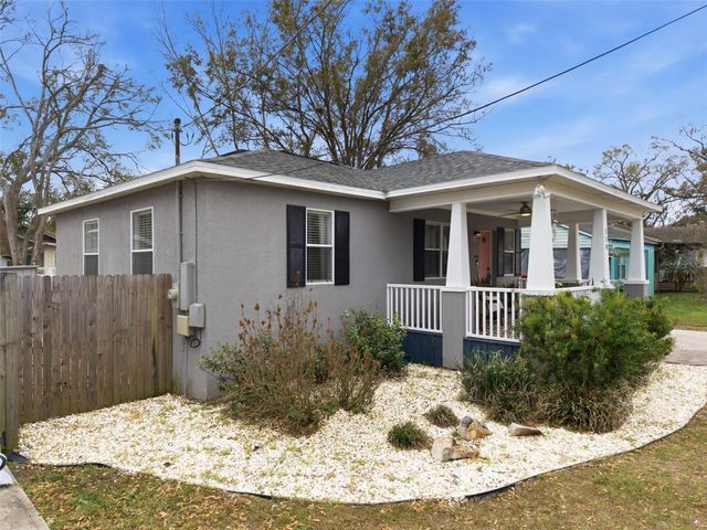 110 W CAYUGA STREET, Tampa, FL 33603