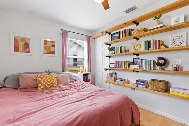 110 W CAYUGA STREET, Tampa, FL 33603