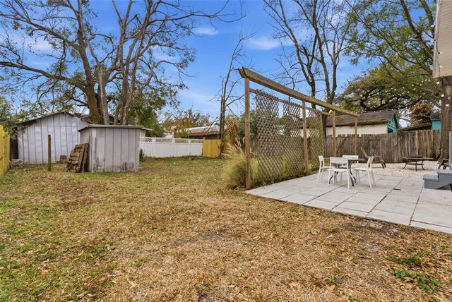 110 W CAYUGA STREET, Tampa, FL 33603