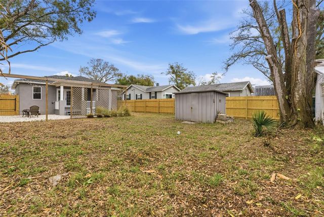 110 W CAYUGA STREET, Tampa, FL 33603