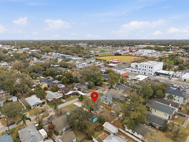 110 W CAYUGA STREET, Tampa, FL 33603