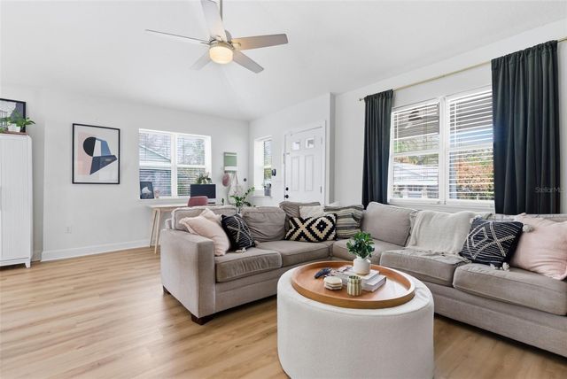 110 W CAYUGA STREET, Tampa, FL 33603