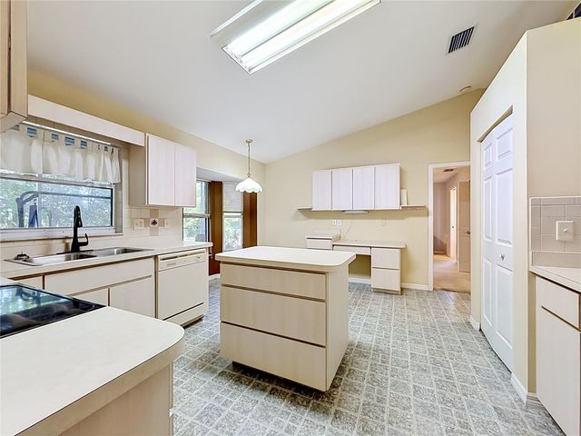4608 NW 30TH PLACE, Ocala, FL 34482