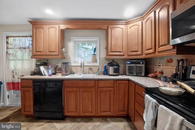 4739 SMICK ST, Philadelphia, PA 19127