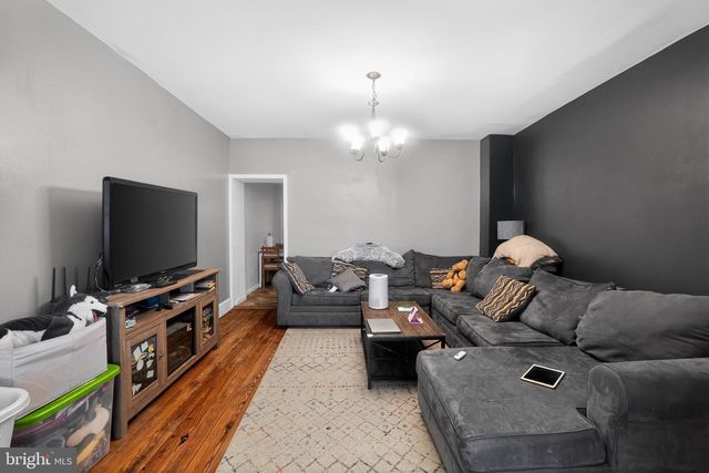 4739 SMICK ST, Philadelphia, PA 19127