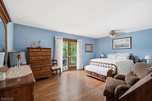 32 W Lakeview Trl, Jefferson Twp., NJ 07885