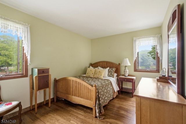 32 W Lakeview Trl, Jefferson Twp., NJ 07885