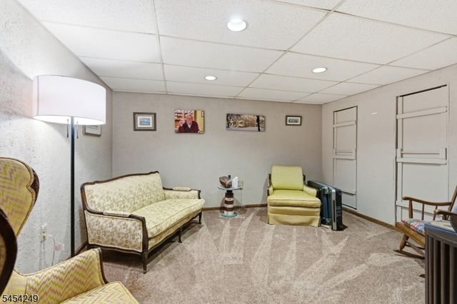 32 W Lakeview Trl, Jefferson Twp., NJ 07885