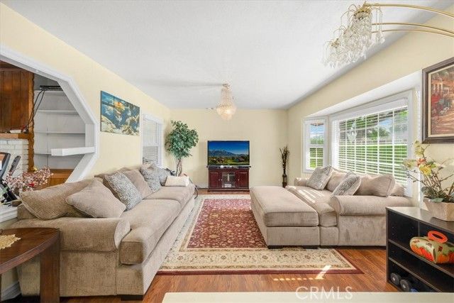 2183 Sinclair, Pomona, CA 91767