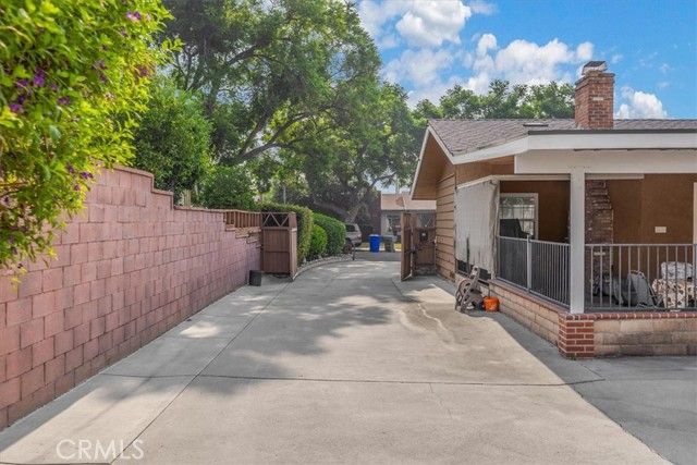 2183 Sinclair, Pomona, CA 91767