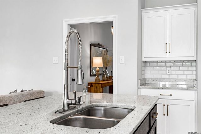 40067 Maddie Dr, Prairieville, LA 70769