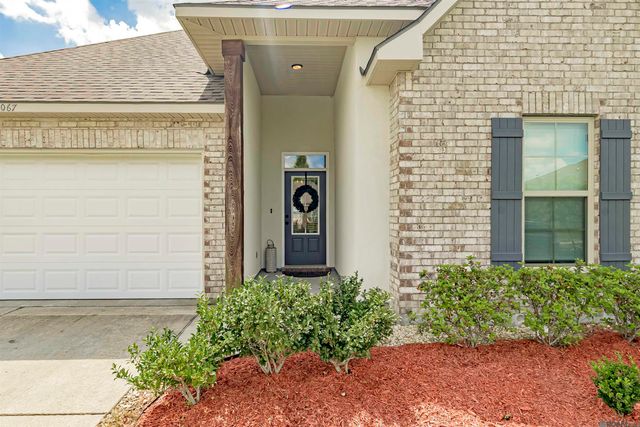 40067 Maddie Dr, Prairieville, LA 70769