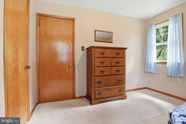 498 MIDDLETOWN RD, Hummelstown, PA 17036