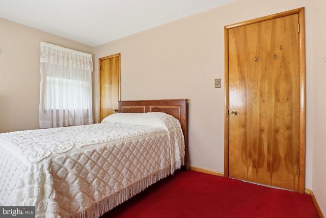 498 MIDDLETOWN RD, Hummelstown, PA 17036