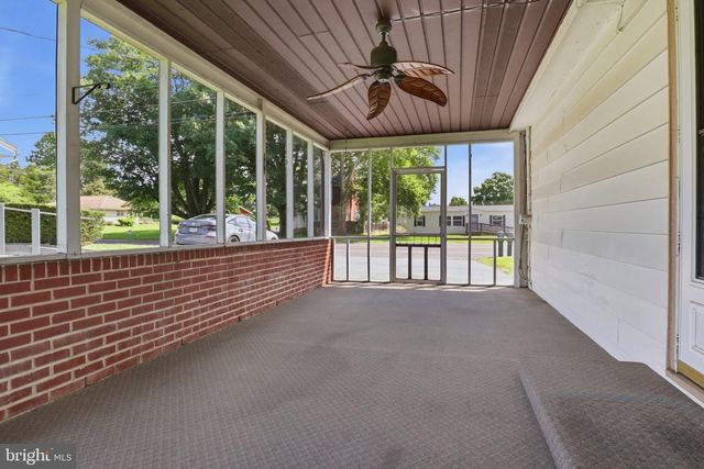 498 MIDDLETOWN RD, Hummelstown, PA 17036
