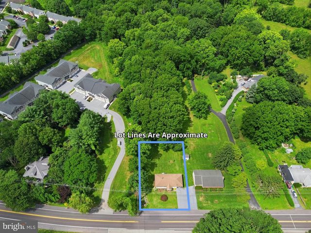 498 MIDDLETOWN RD, Hummelstown, PA 17036