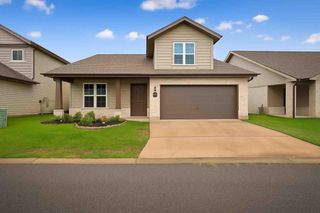 2259 Hadleigh Hills Ct Court, Navarre, FL 32566