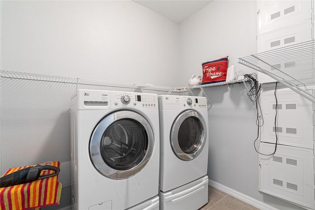 1092 PIPESTONE PLACE, Wesley Chapel, FL 33543