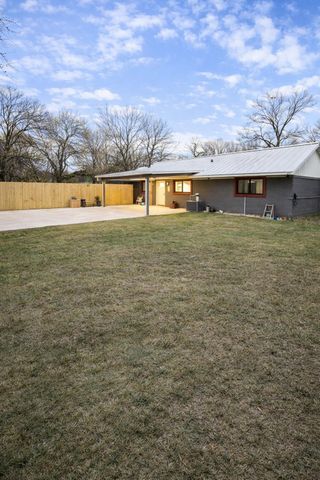2014 Pecan ST, Bastrop, TX 78602