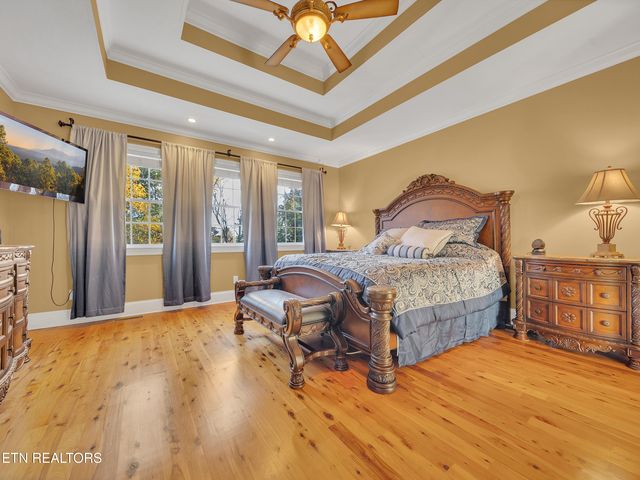 430 Oak Chase Blvd, Lenoir City, TN 37772