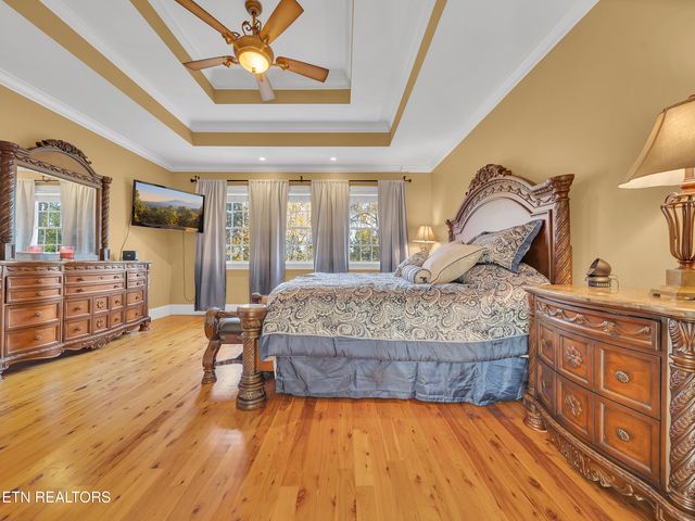 430 Oak Chase Blvd, Lenoir City, TN 37772