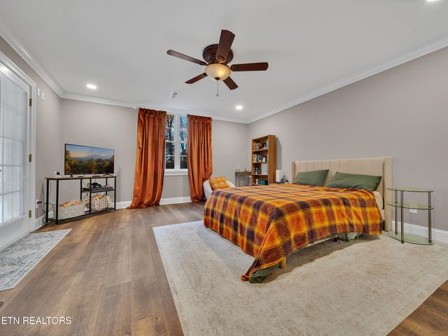 430 Oak Chase Blvd, Lenoir City, TN 37772