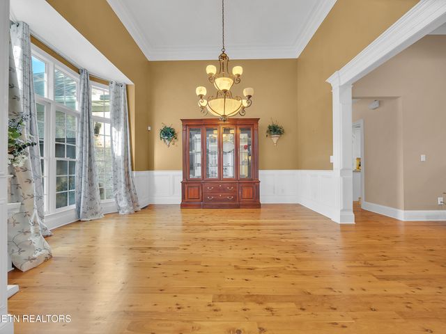 430 Oak Chase Blvd, Lenoir City, TN 37772