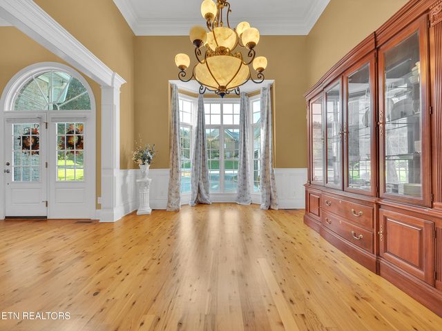 430 Oak Chase Blvd, Lenoir City, TN 37772