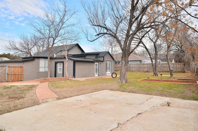 2010 Wesley Drive, Arlington, TX 76012