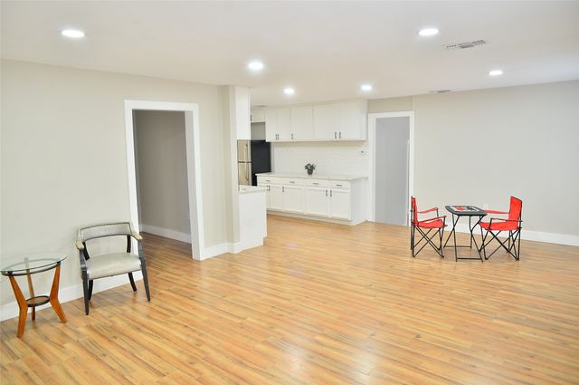 2010 Wesley Drive, Arlington, TX 76012