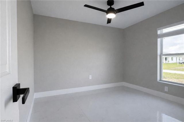 111 NW 19th PL, Cape Coral, FL 33993