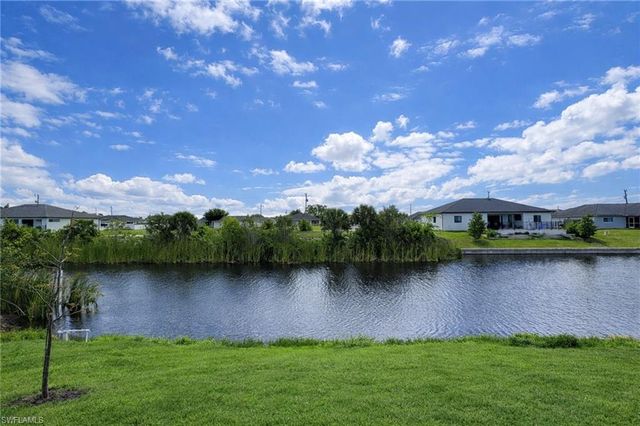 111 NW 19th PL, Cape Coral, FL 33993