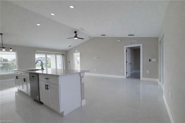 111 NW 19th PL, Cape Coral, FL 33993