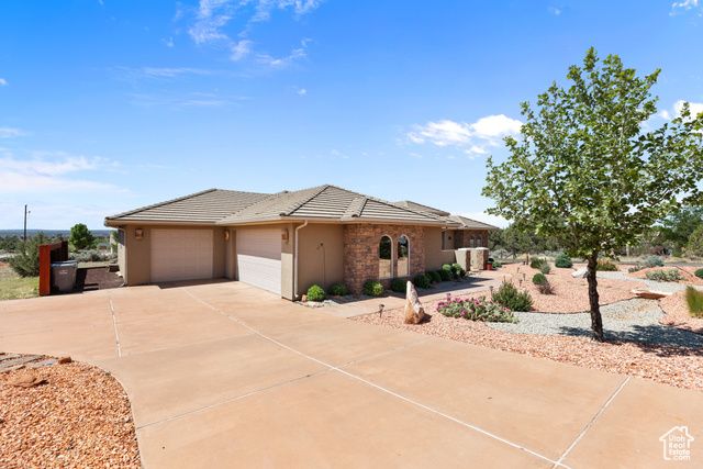 1374 E BIG PINION LN, Apple Valley, UT 84737