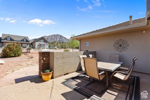 1374 E BIG PINION LN, Apple Valley, UT 84737